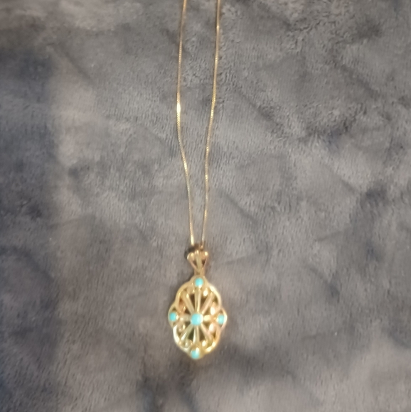 Turquoise and 18k gold over sterling silver. 5 pieces of turquoise bezel set. - Picture 3 of 8